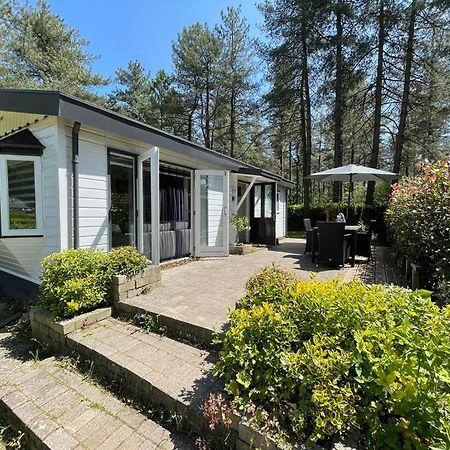 Luxe vakantiehuis in het bos Overbroek Buitenkant foto