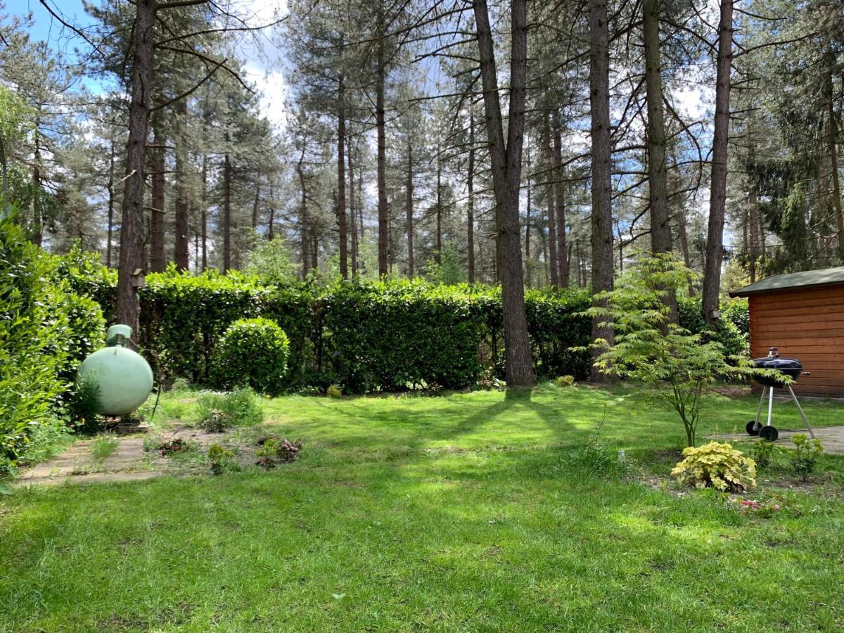Luxe vakantiehuis in het bos Overbroek Buitenkant foto